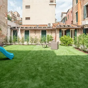 Corte Dei Santi Italia